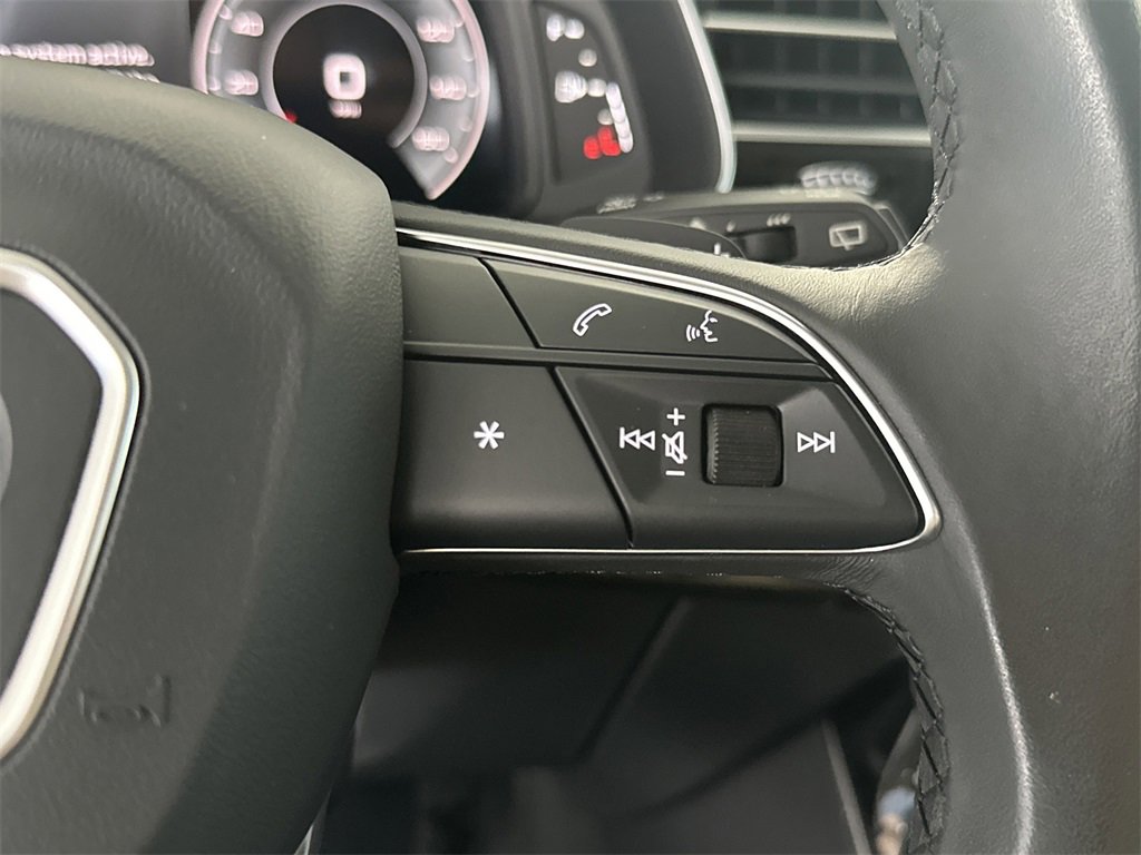 Used 2023 Audi Q7 2.0T Premium w/ Convenience Package image 21