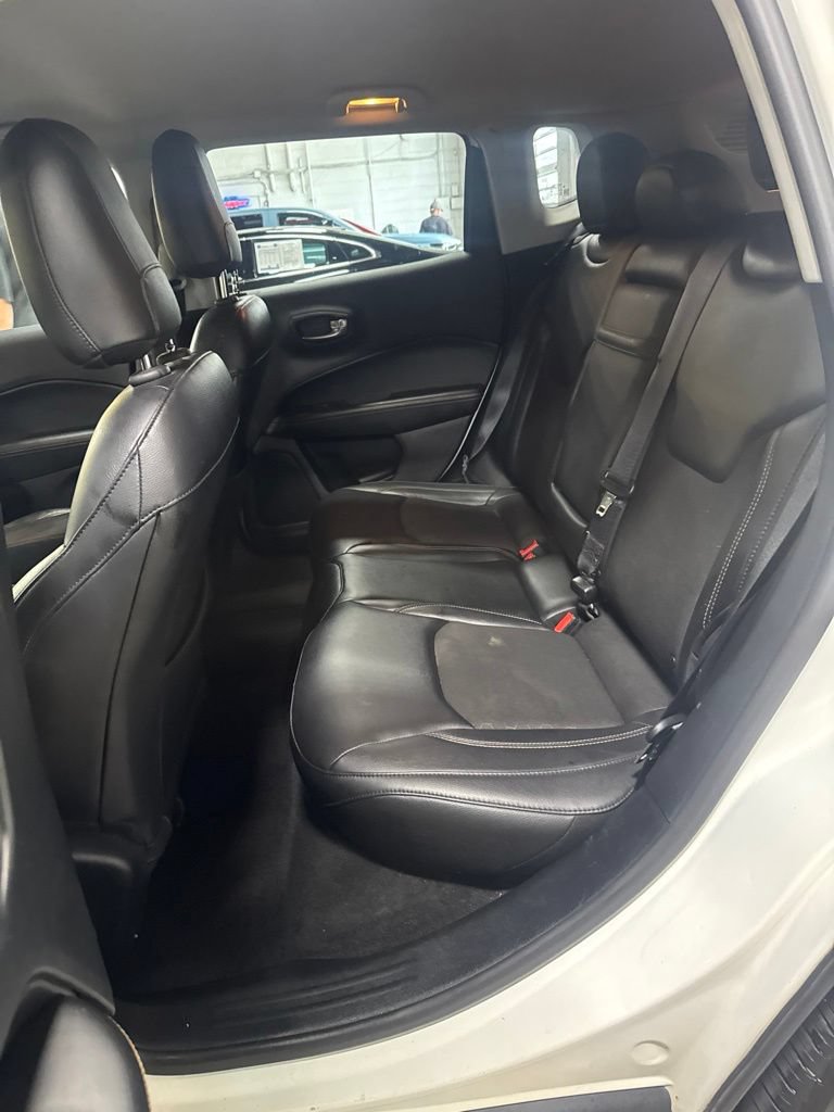 Used 2017 Jeep Compass Latitude w/ Popular Equipment Group AWD/4WD image 6