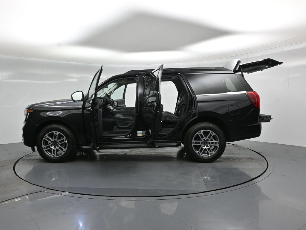 New 2026 Ford Expedition Active AWD/4WD image 34
