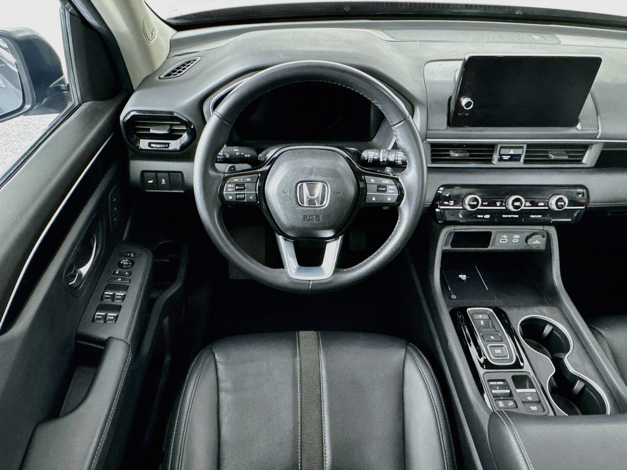 Certified 2024 Honda Pilot Touring image 24