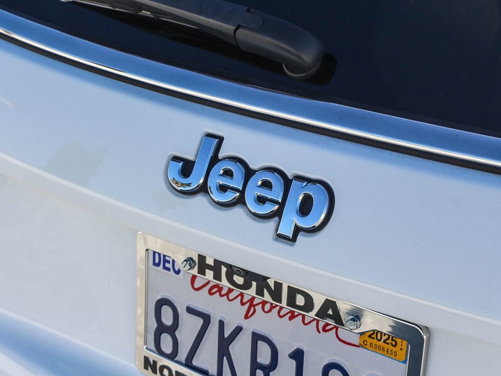 Used 2022 Jeep Compass Latitude image 8