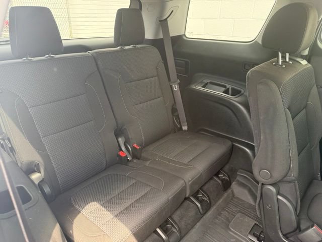 Used 2023 GMC Acadia SLE w/ Driver Convenience Package FWD image 14