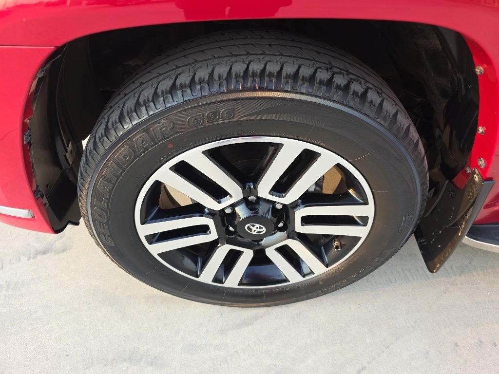 Used 2020 Toyota 4Runner Limited AWD/4WD image 5