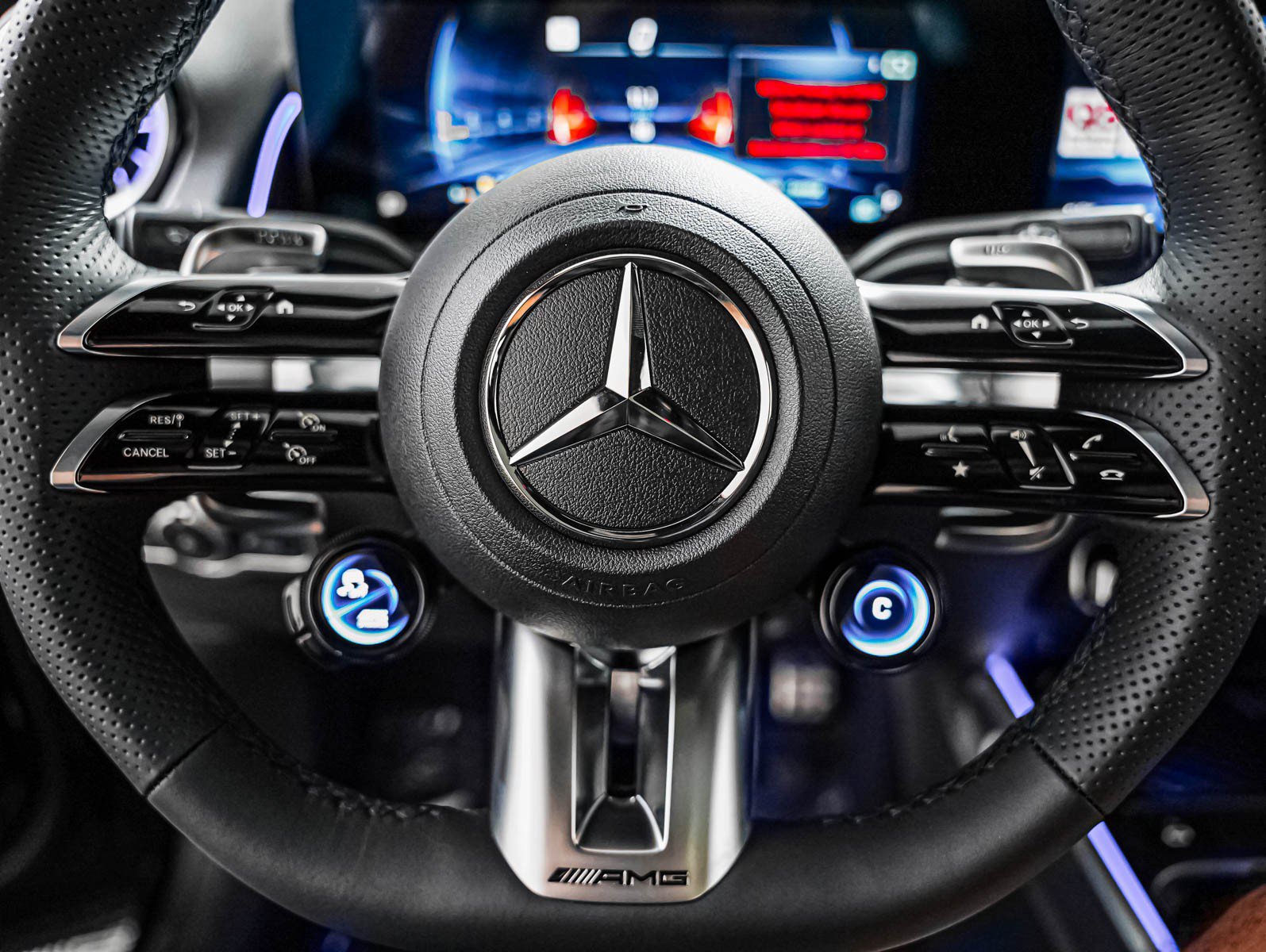 New 2026 Mercedes-Benz GLB 35 AMG 4MATIC image 12