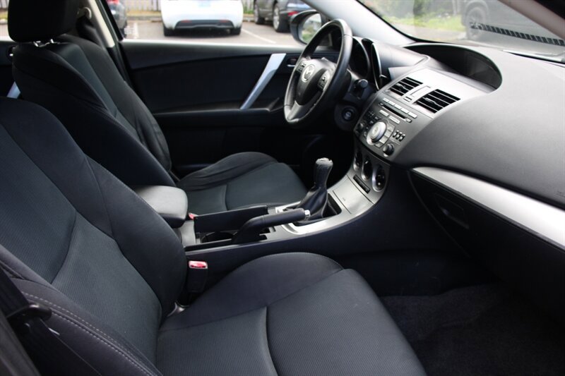 Used 2010 MAZDA MAZDA3 s Sport FWD image 13