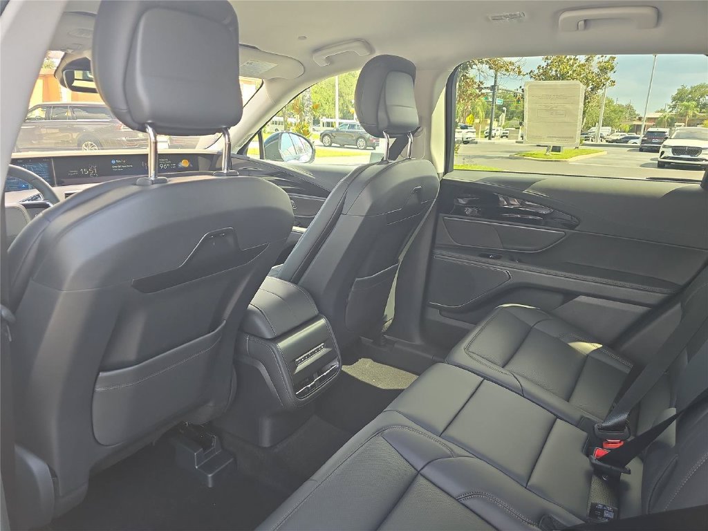New 2026 Lincoln Nautilus Premier AWD/4WD image 9