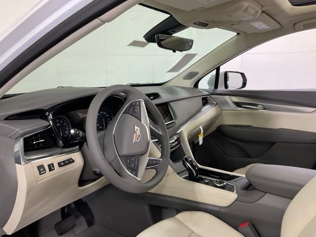 New 2026 Cadillac XT5 Premium Luxury w/ LPO, Floor Liner Package AWD/4WD image 19