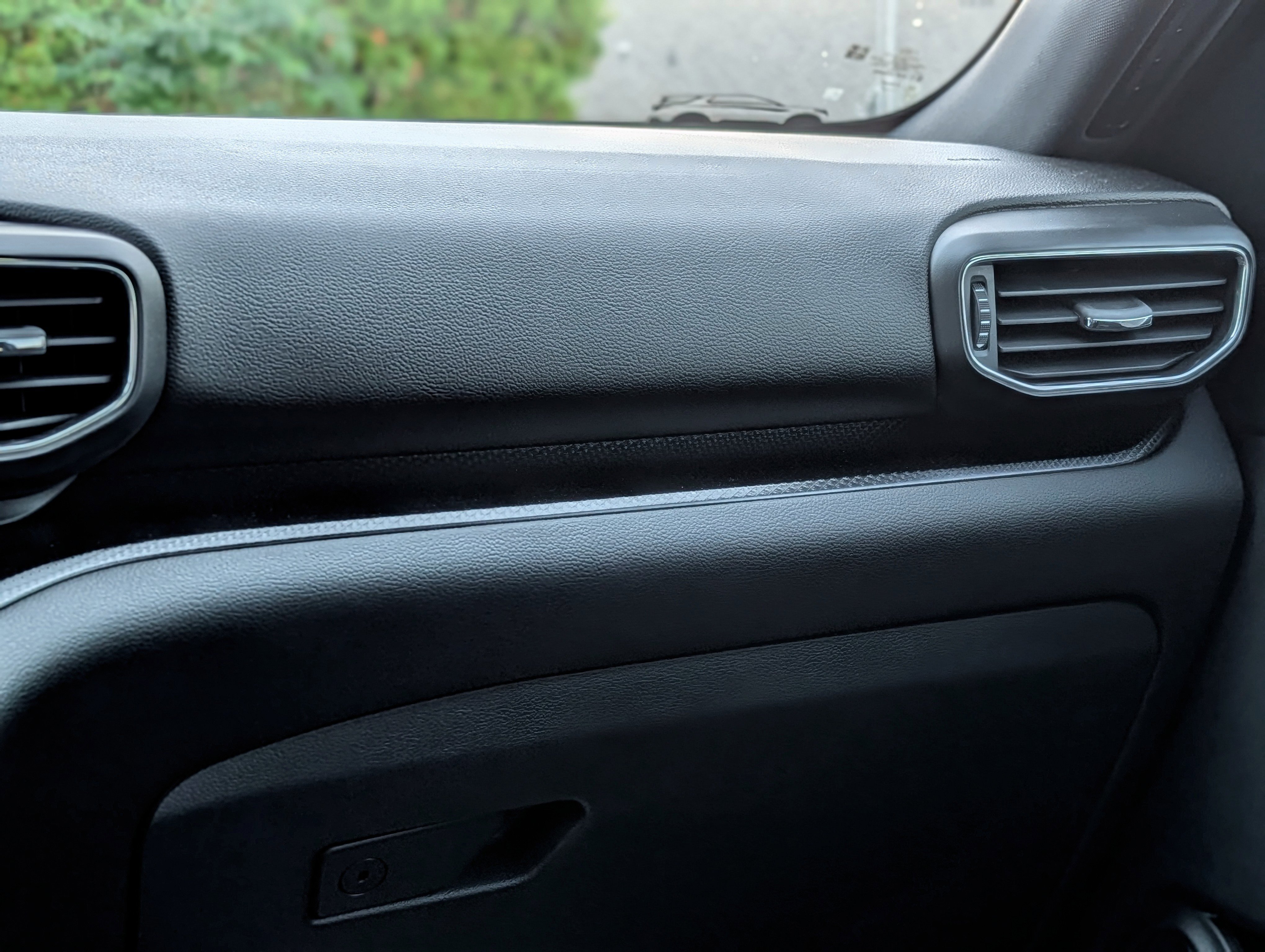 Used 2023 Ford Explorer ST-Line image 16