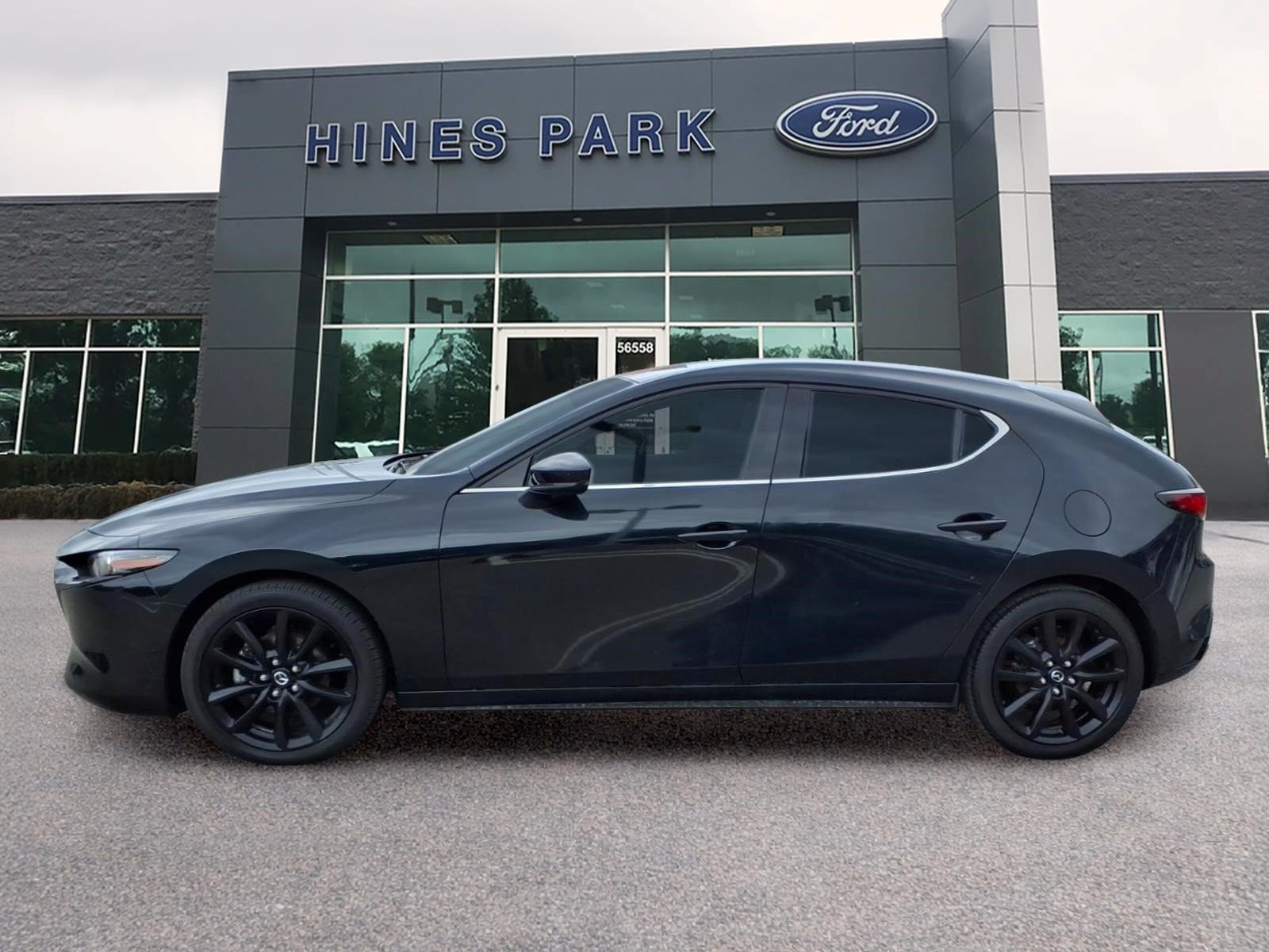 Used 2022 MAZDA MAZDA3 s AWD/4WD image 4