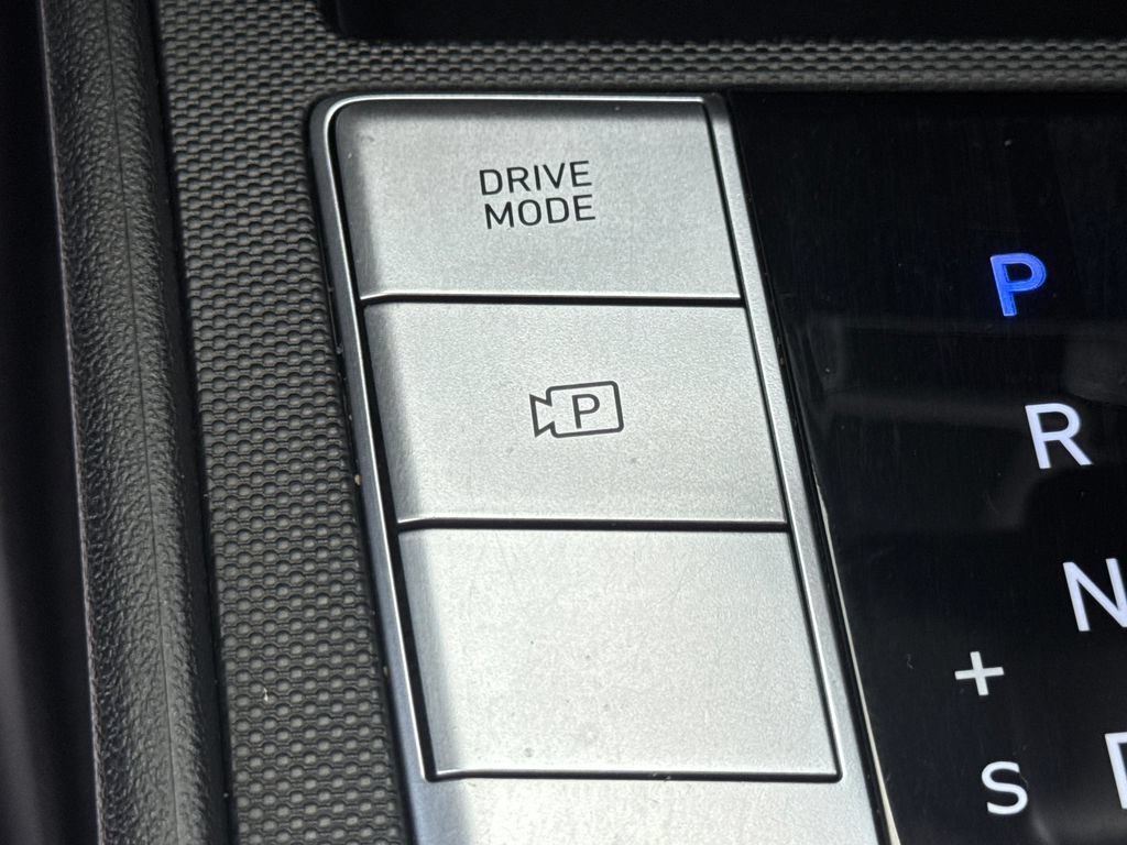 Used 2023 Hyundai Elantra SE w/ Cargo Package FWD image 40