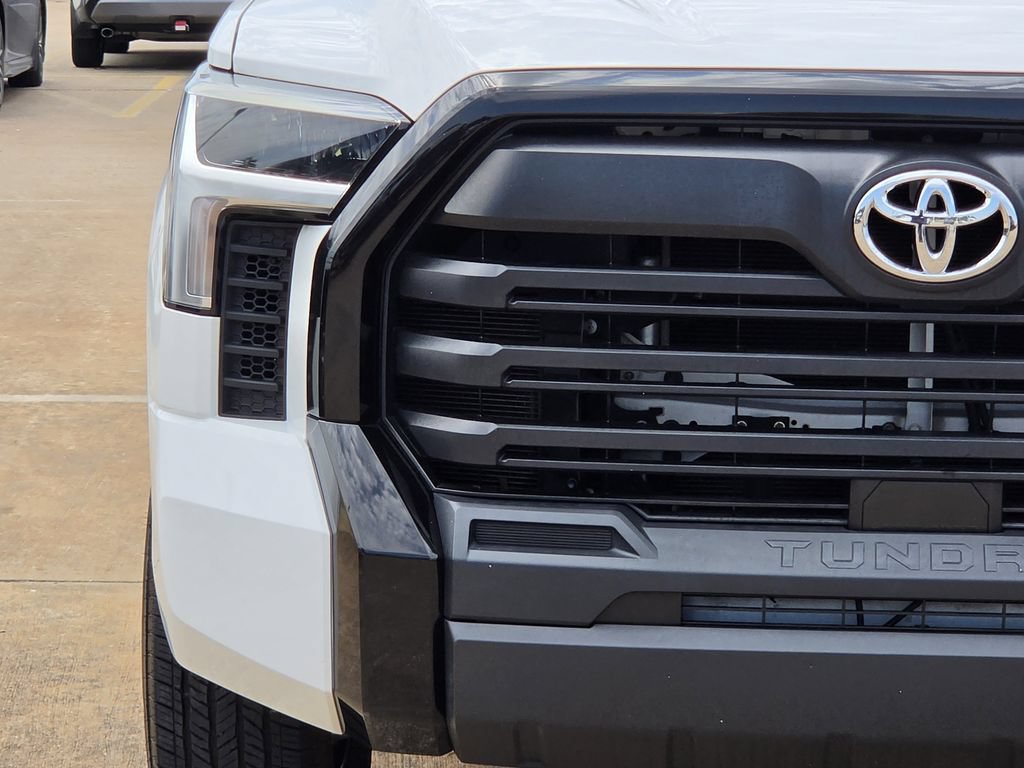 Used 2022 Toyota Tundra SR w/ SR Tow Package RWD image 5