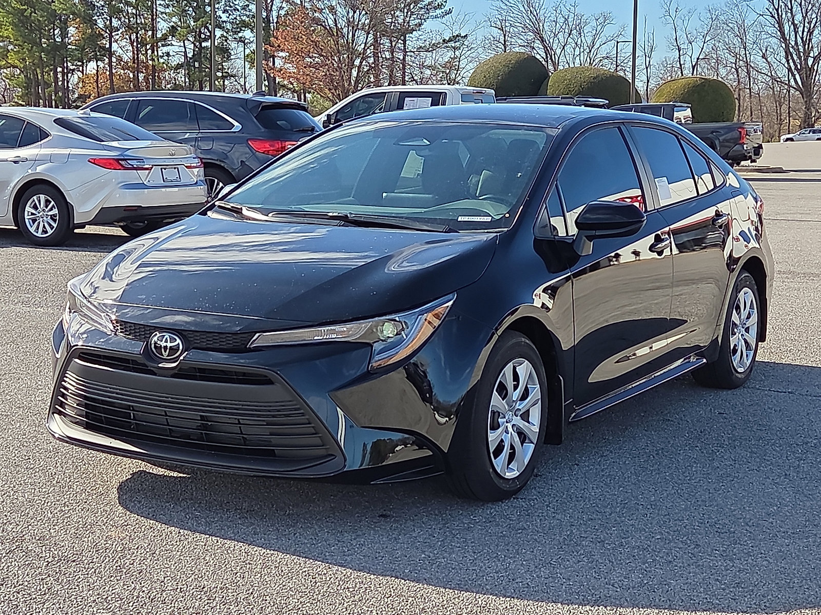 New 2026 Toyota Corolla LE image 2