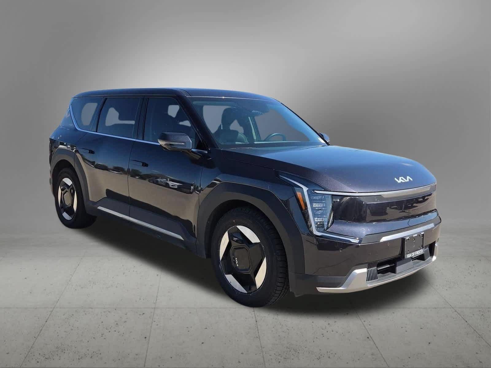 Certified 2026 Kia EV9 Light RWD image 8
