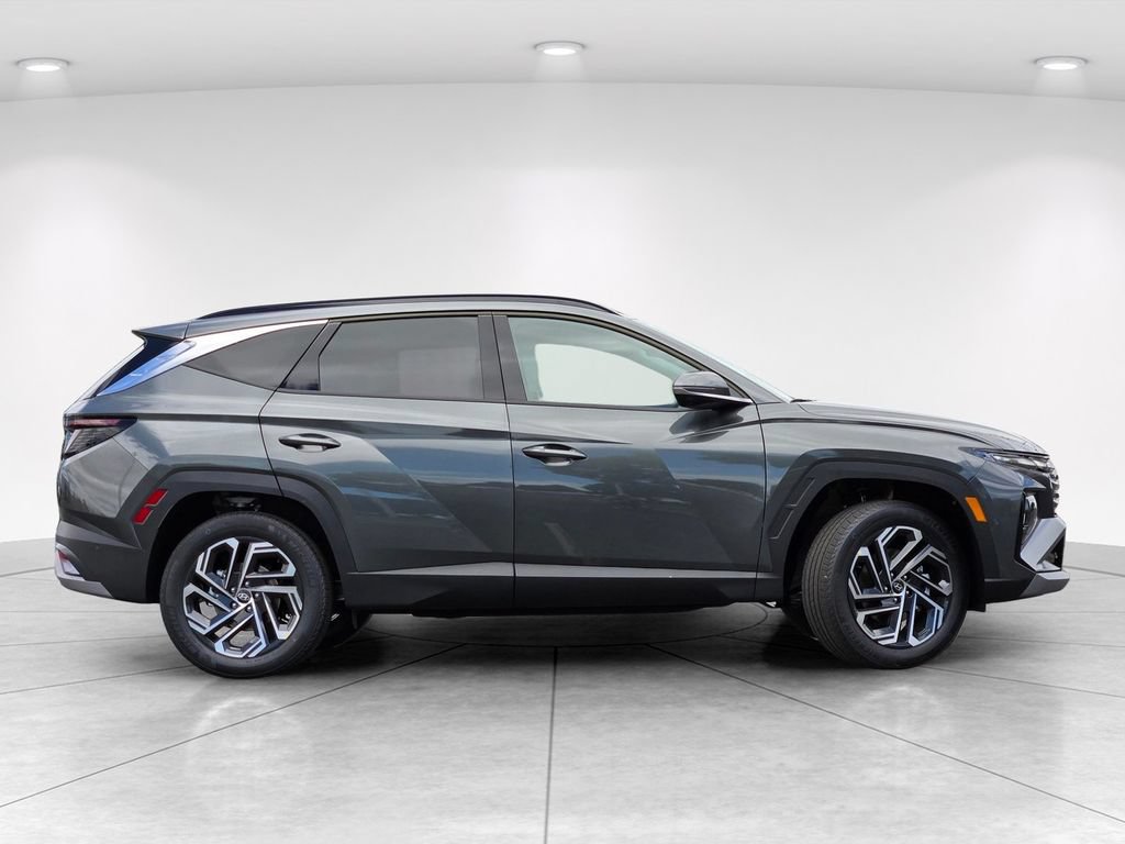 New 2026 Hyundai Tucson Limited AWD/4WD image 3