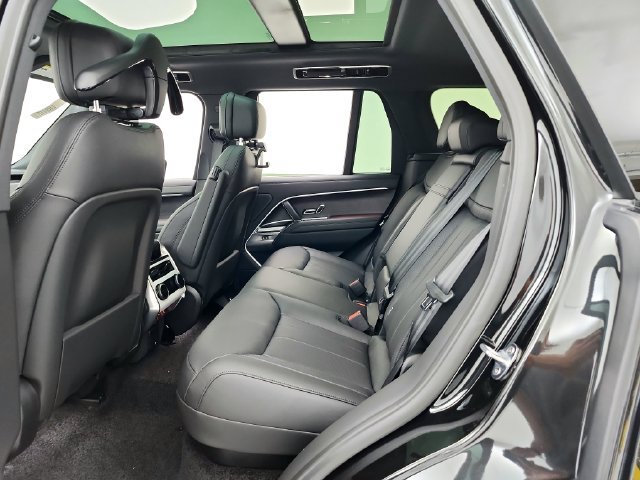 New 2026 Land Rover Range Rover SE AWD/4WD image 28
