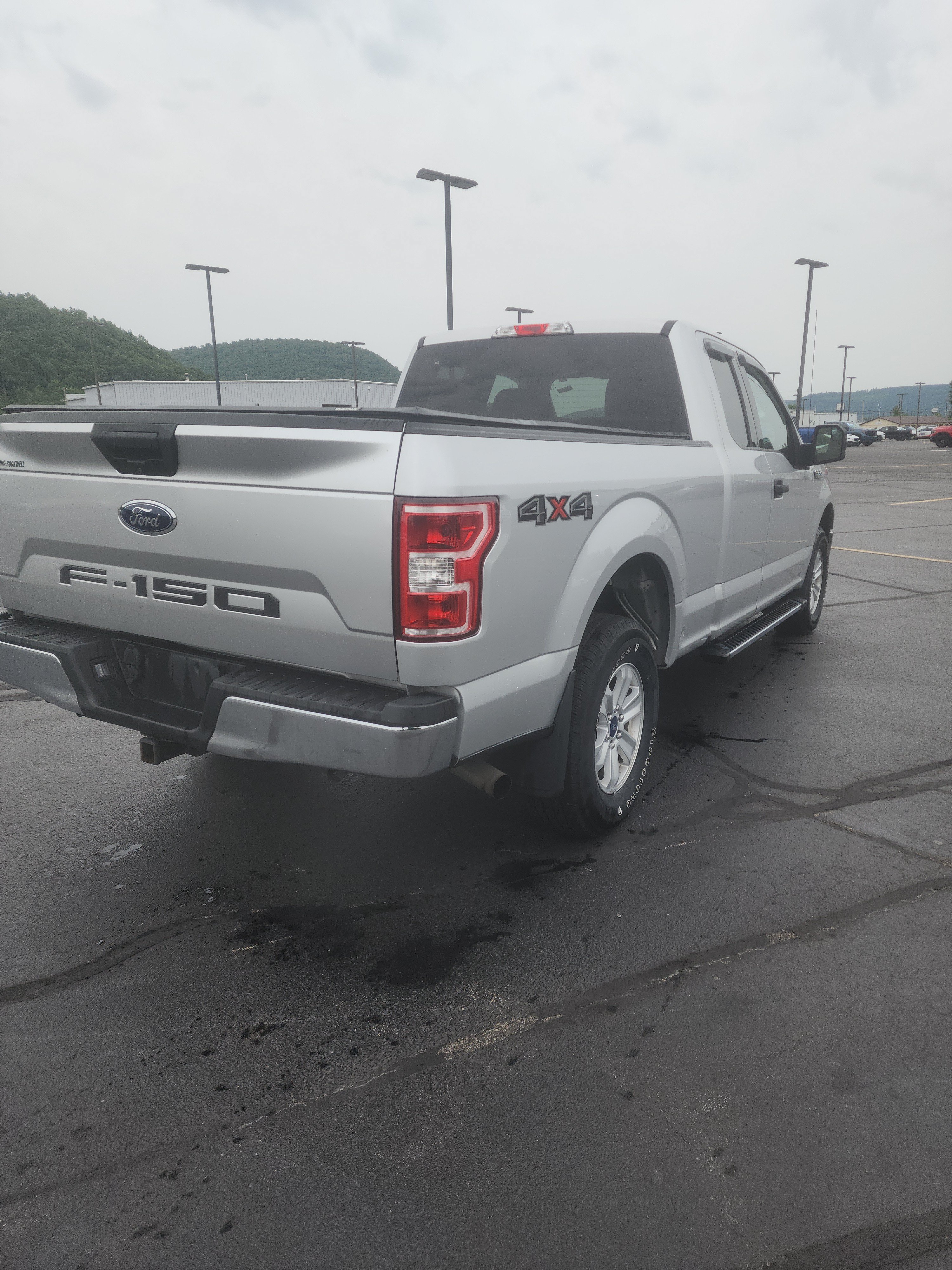 Used 2018 Ford F150 XLT w/ Equipment Group 301A Mid AWD/4WD image 6