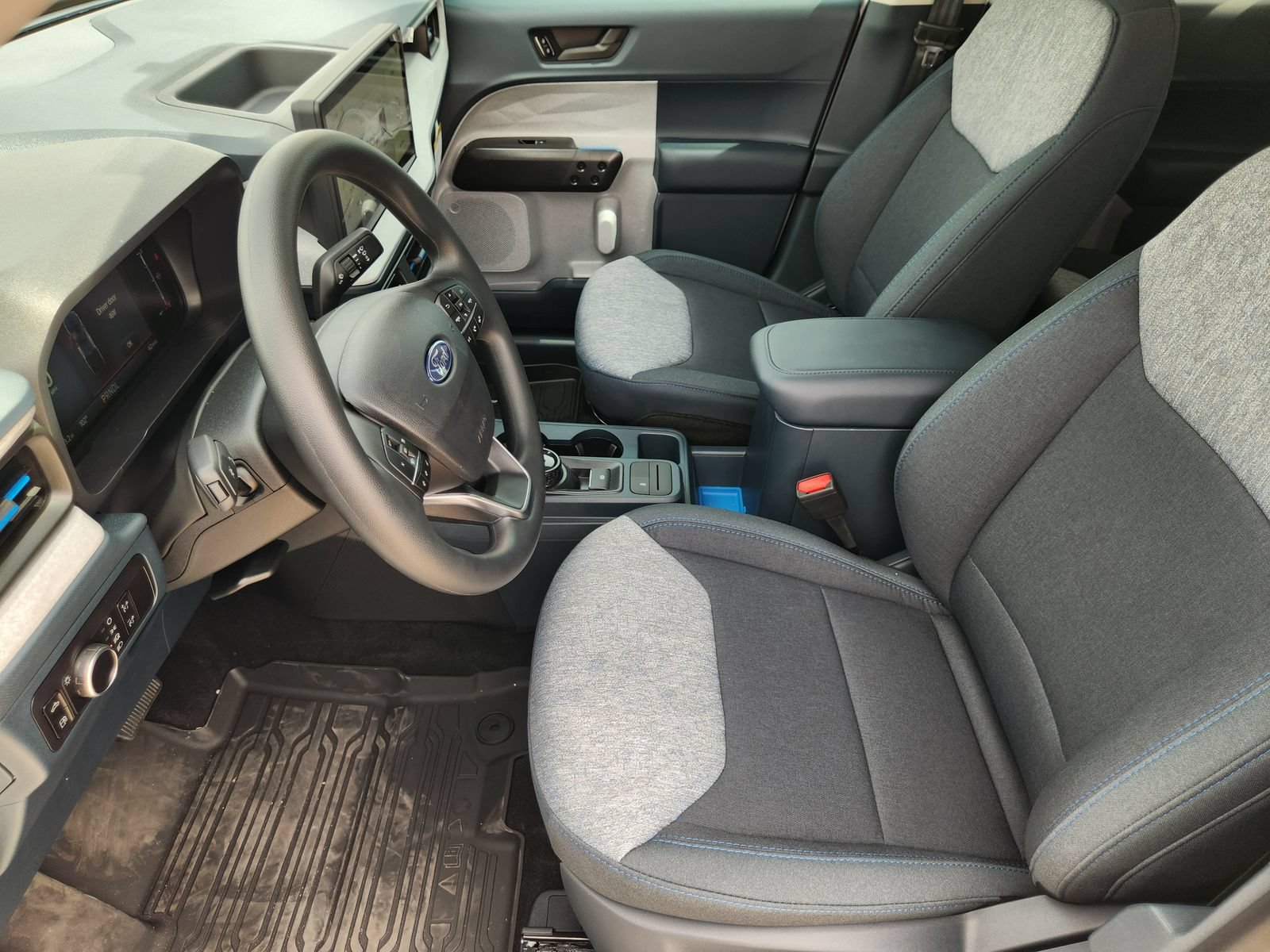 New 2026 Ford Maverick XLT FWD image 13