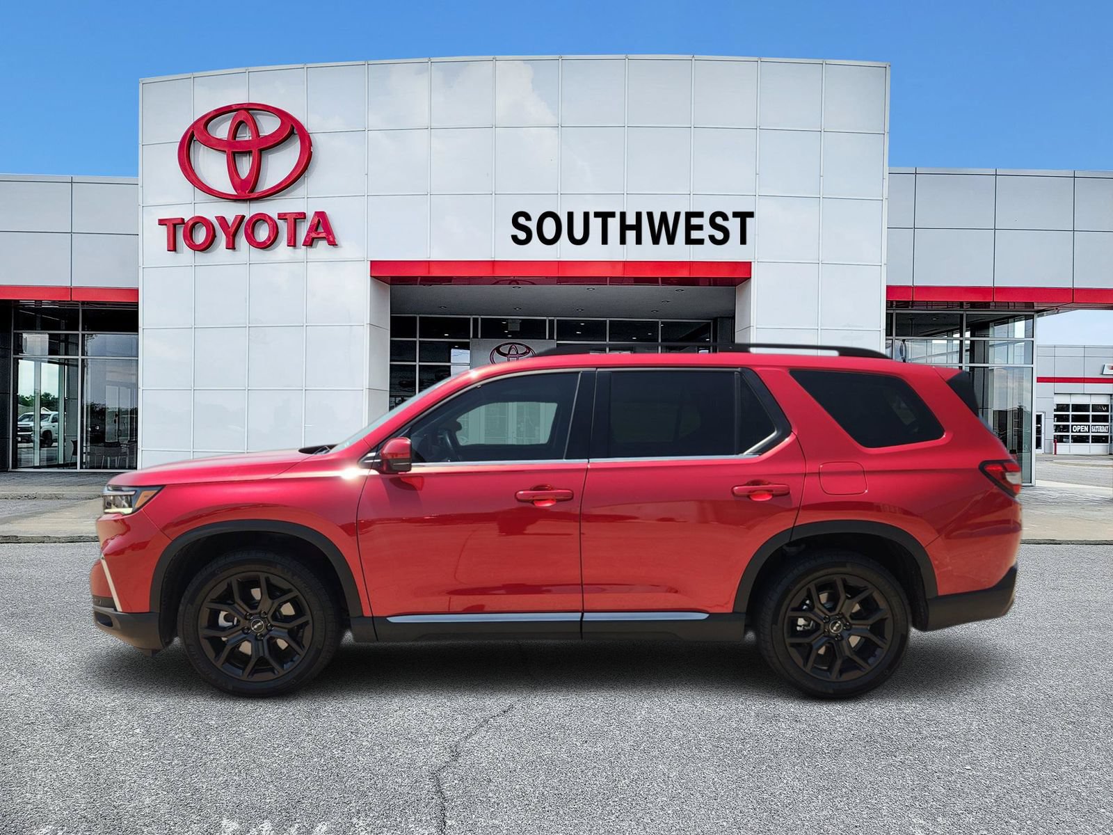 Used 2025 Honda Pilot Touring image 3