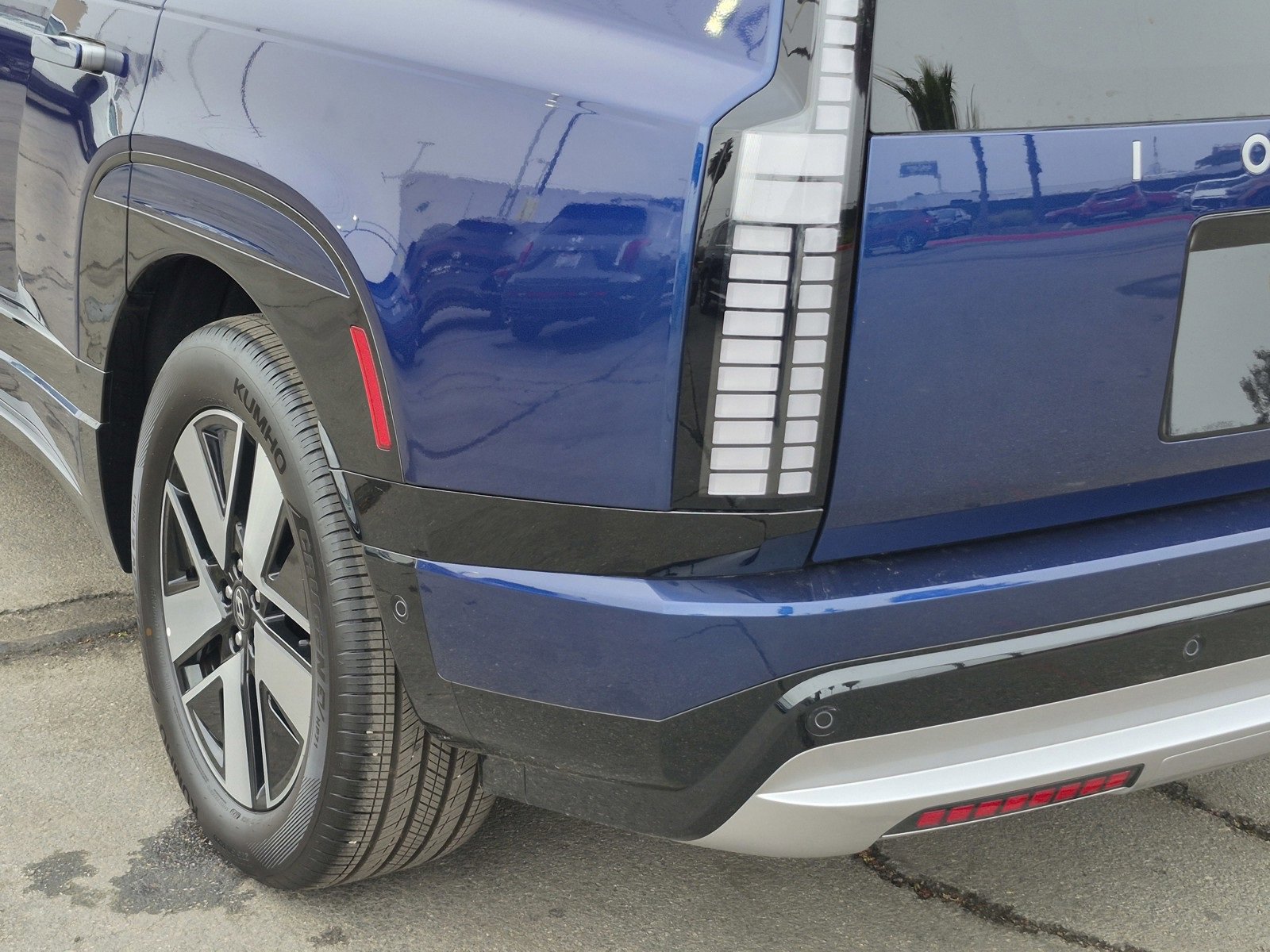 New 2026 Hyundai Ioniq 9 SEL image 11