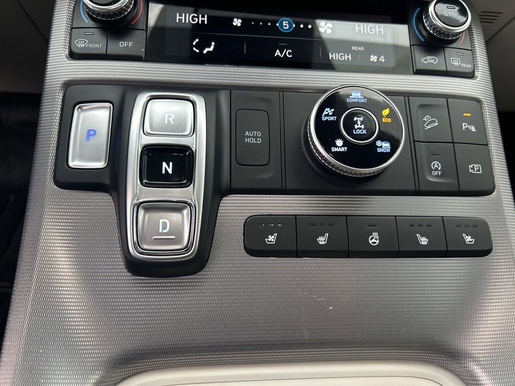 Used 2023 Hyundai Palisade Calligraphy image 33