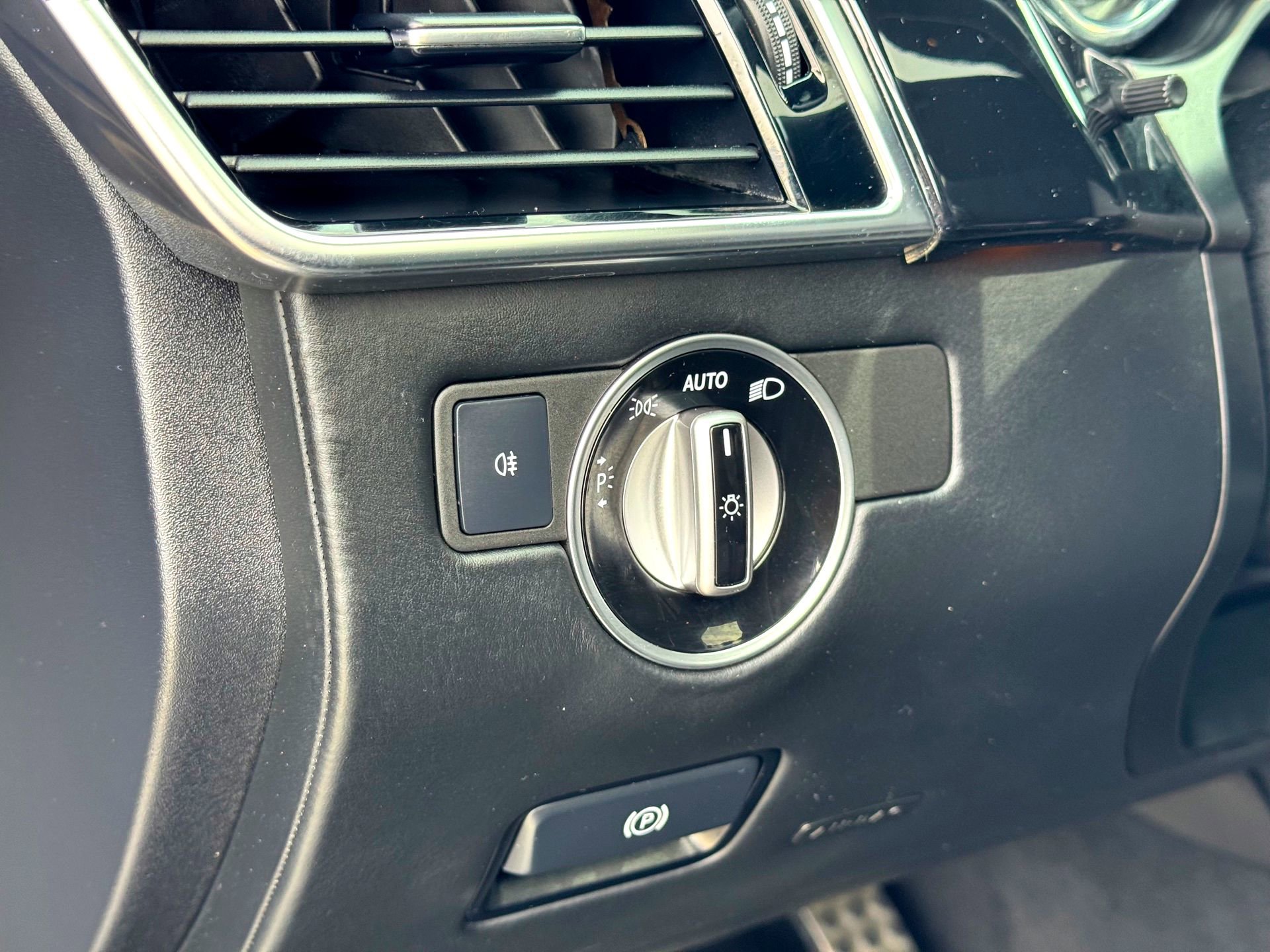 Used 2018 Mercedes-Benz GLS 63 AMG 4MATIC image 19