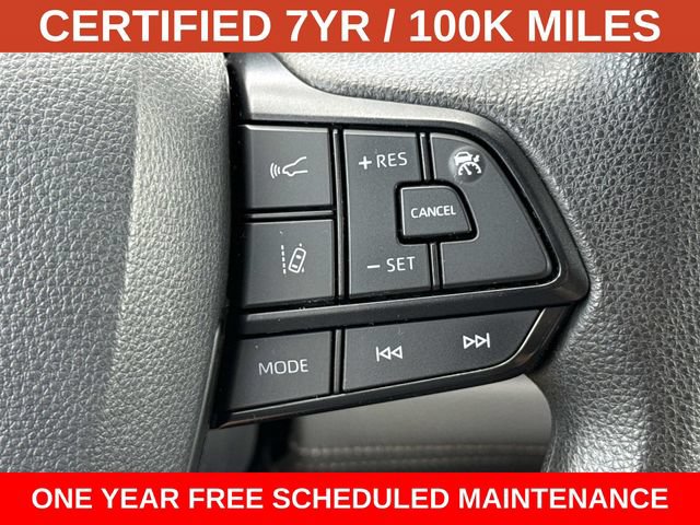 Used 2024 Toyota Sienna LE AWD/4WD image 23