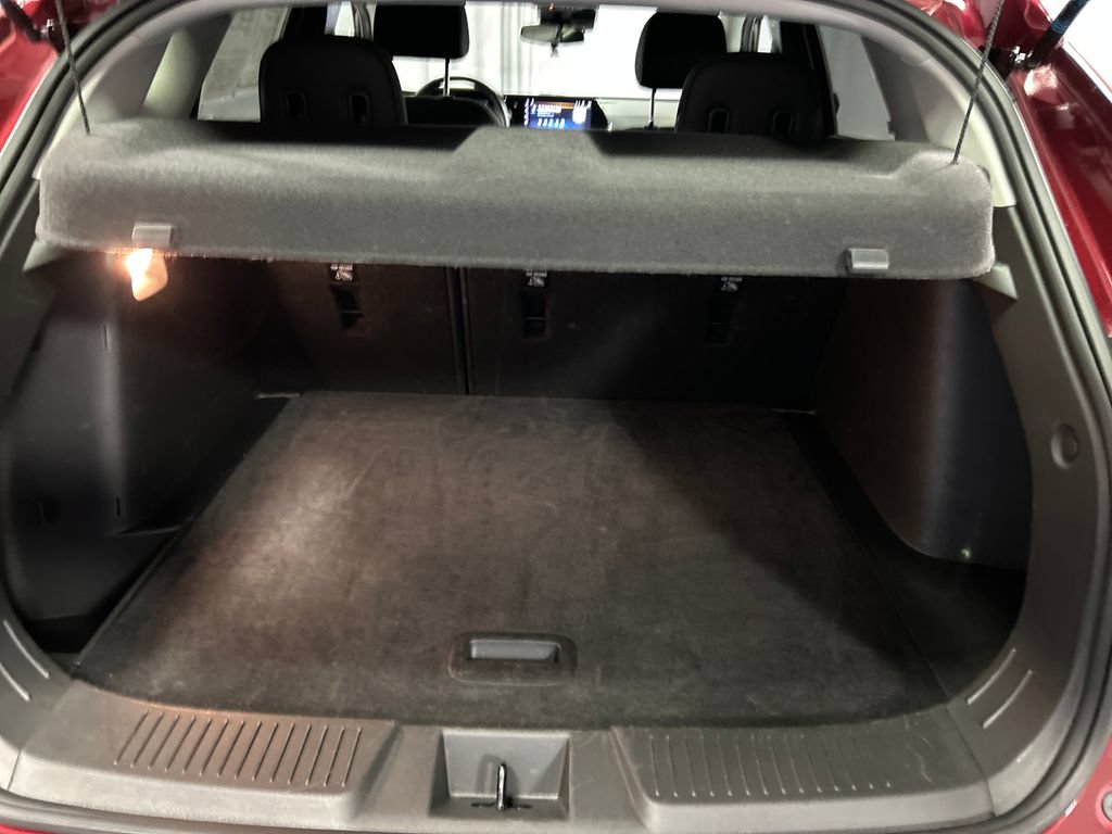 Used 2025 Chevrolet Trax LT w/ LT Convenience Package FWD image 22