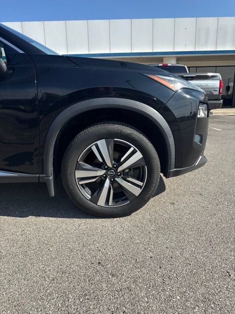 Used 2023 Nissan Rogue SL AWD/4WD image 14