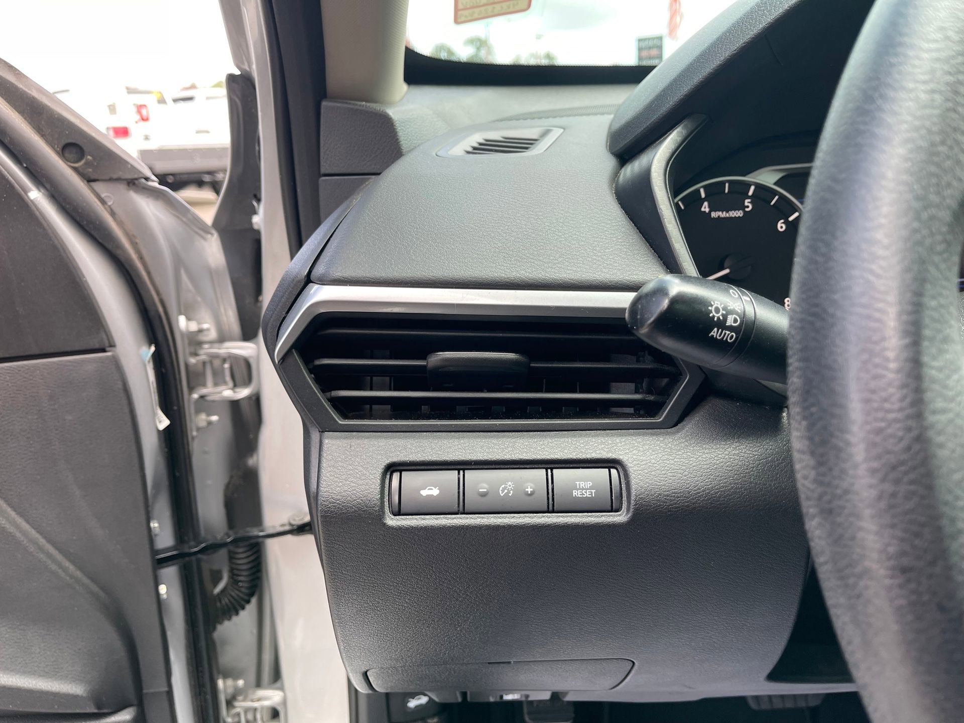 Used 2019 Nissan Altima 2.5 S FWD image 15