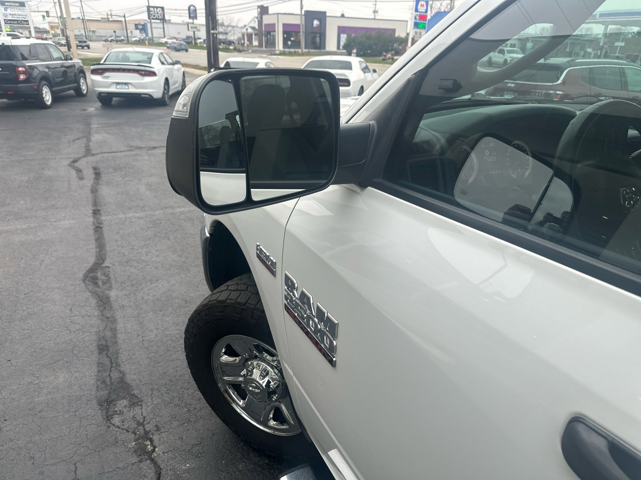 Used 2018 RAM 2500 Tradesman w/ Chrome Appearance Group image 12