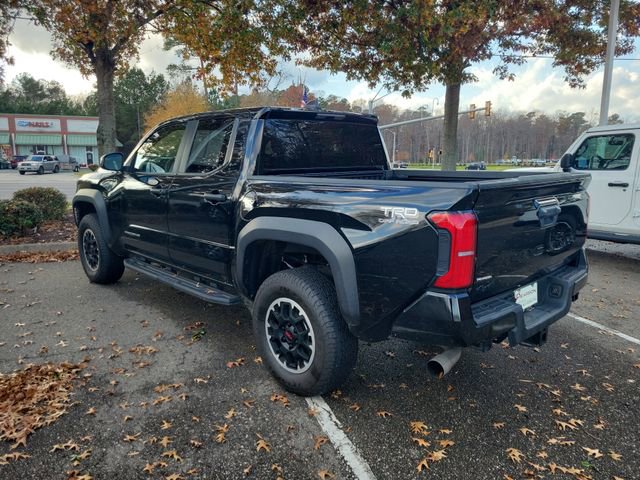 Used 2024 Toyota Tacoma TRD Off-Road image 6