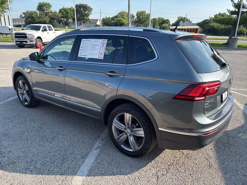 Used 2020 Volkswagen Tiguan SEL AWD/4WD image 18