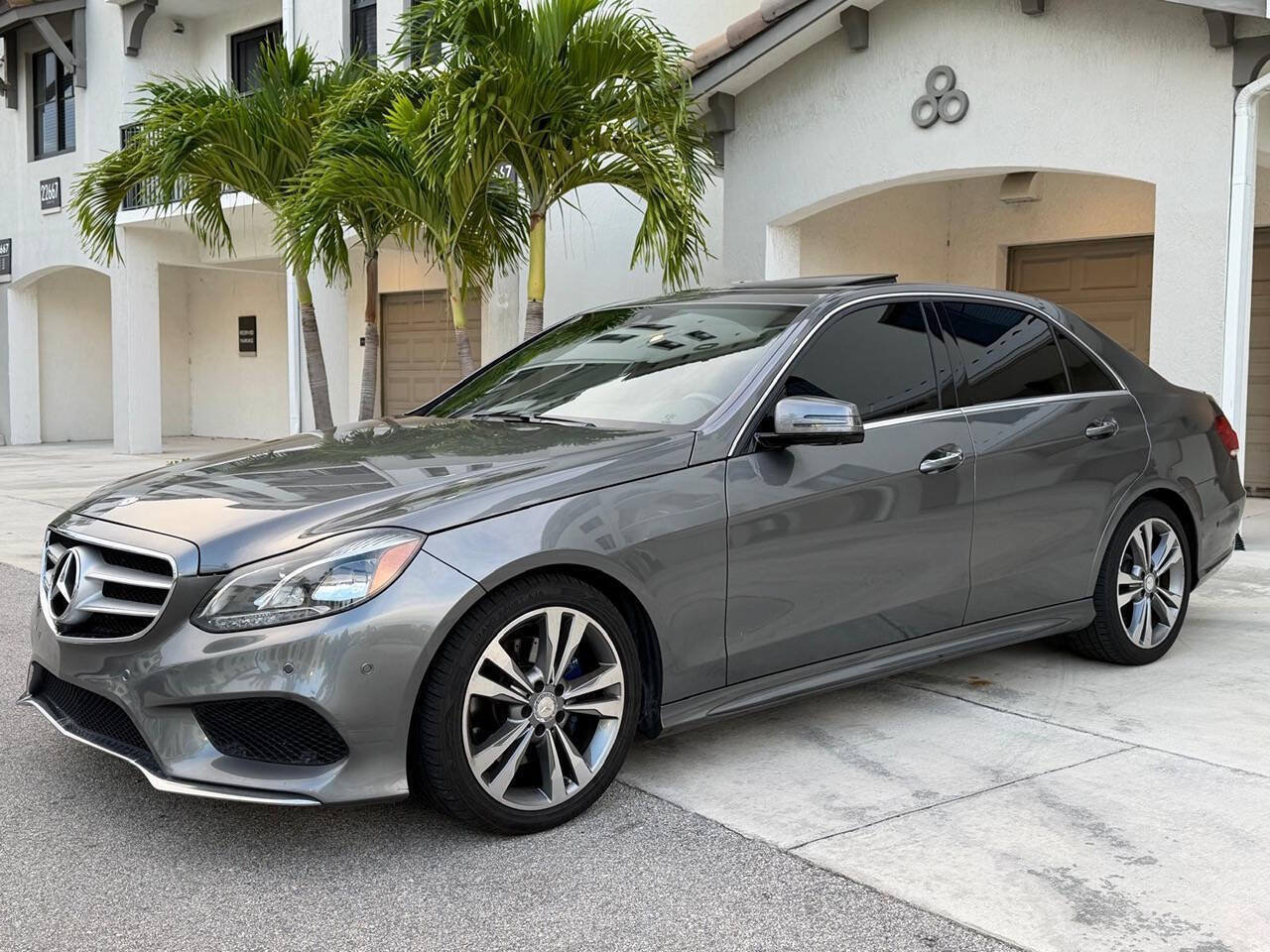 Used 2016 Mercedes-Benz E 350 Sedan w/ Premium Package image 2