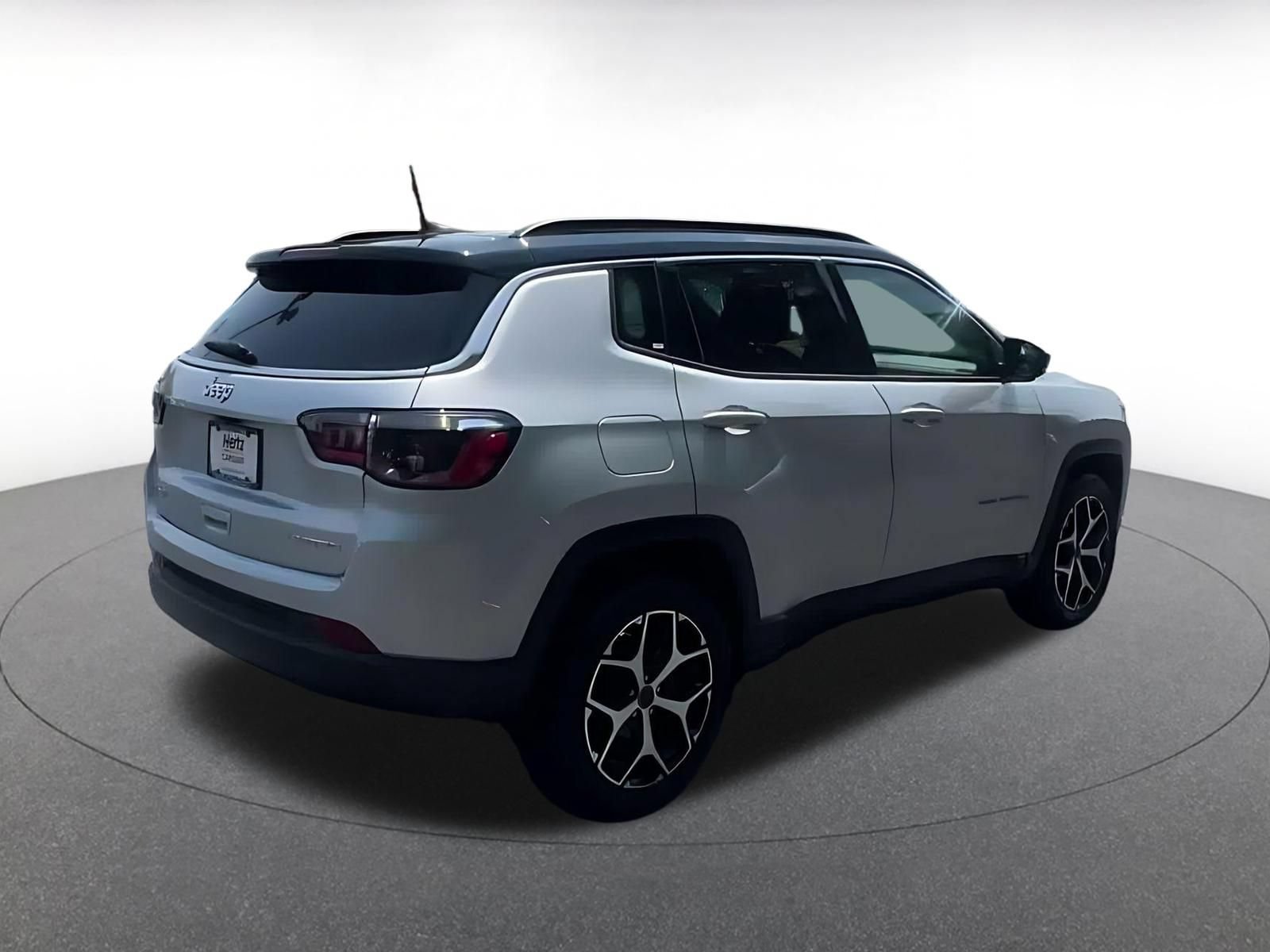 Used 2025 Jeep Compass Limited AWD/4WD image 13