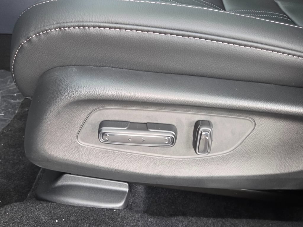 New 2027 Honda HR-V EX-L image 9