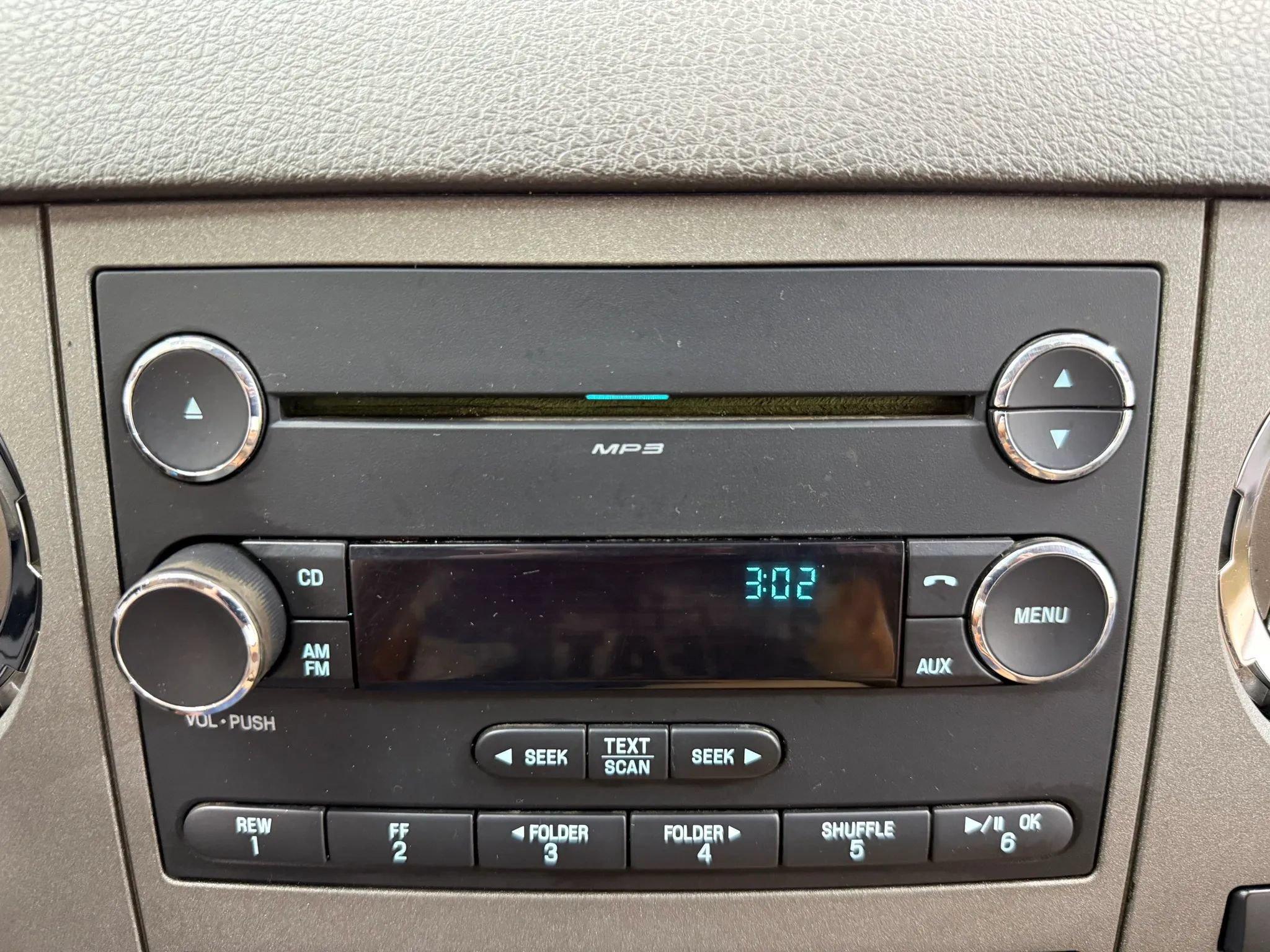 Used 2012 Ford F450 XLT w/ XLT Interior Pkg AWD/4WD image 22
