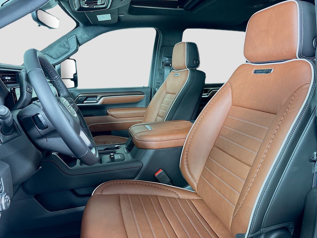 New 2026 GMC Sierra 3500 Denali Ultimate w/ LPO, Black Badging Package image 21