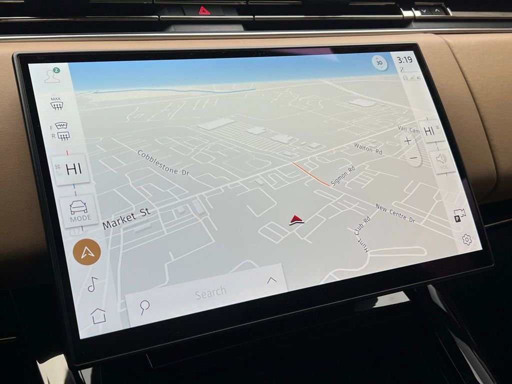 Used 2024 Land Rover Range Rover Sport SE image 13