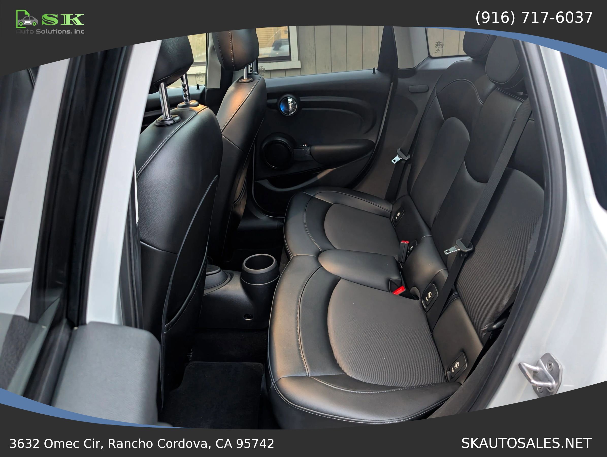 Used 2016 MINI Cooper 4-Door Hardtop image 22