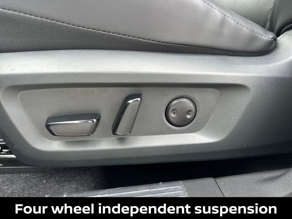 New 2026 Nissan Rogue SV AWD/4WD image 15