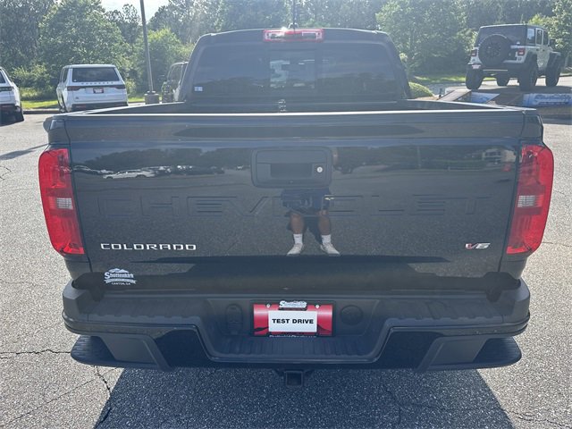 Used 2022 Chevrolet Colorado LT w/ LT Convenience Package image 4