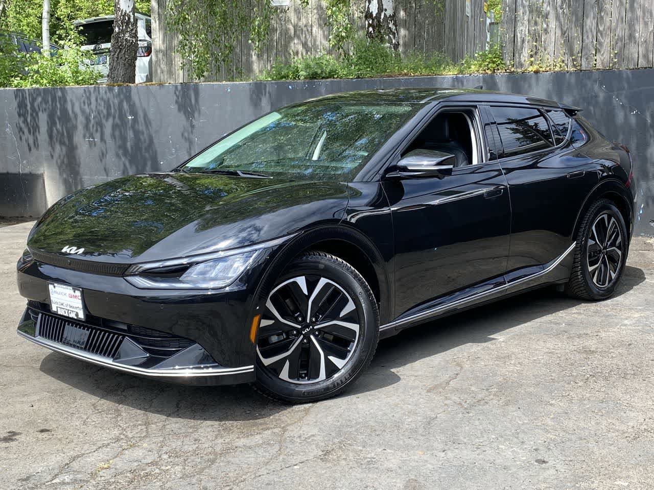 Used 2023 Kia EV6 Wind w/ Wind Technology Package AWD/4WD image 1