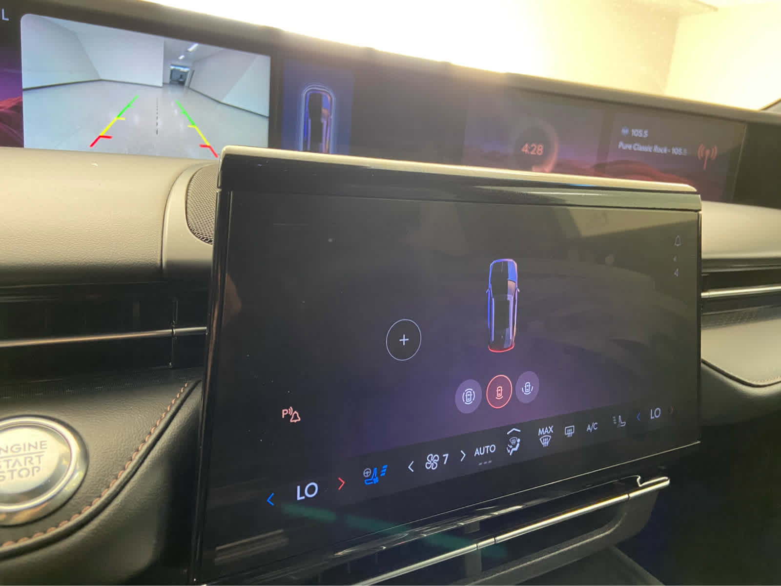 Used 2024 Lincoln Nautilus Premier w/ Equipment Group 102A image 33