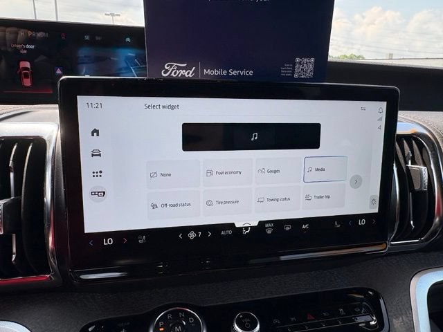 Used 2025 Ford Expedition Tremor AWD/4WD image 20