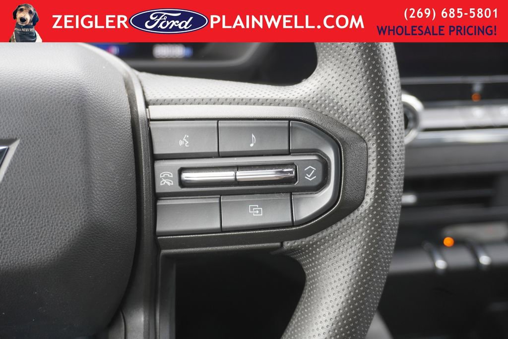 Used 2024 Chevrolet Colorado W/T image 24