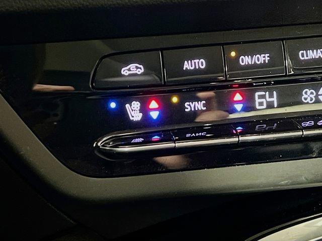 Used 2022 Buick Envision Avenir w/ Technology Package II image 22