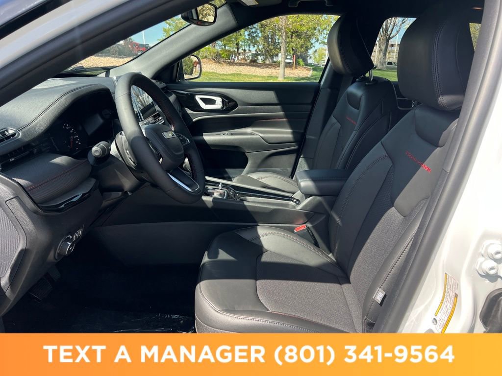 New 2026 Jeep Compass Trailhawk image 9