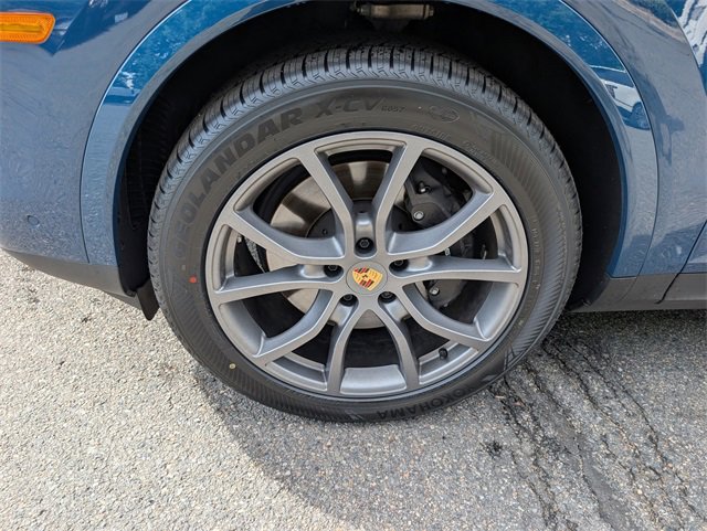 Used 2024 Porsche Cayenne image 4