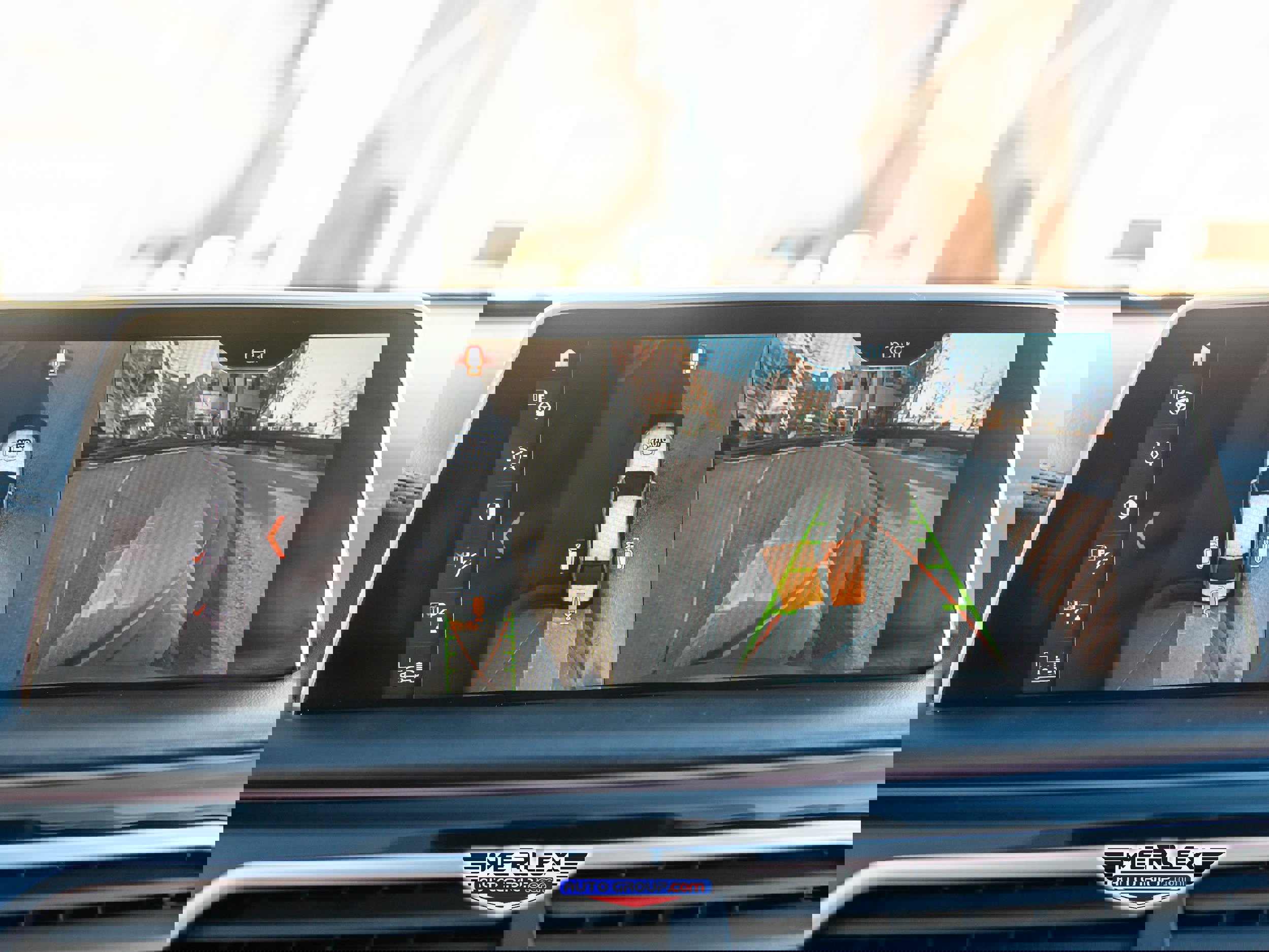 Used 2018 BMW 750i w/ Executive Package image 32