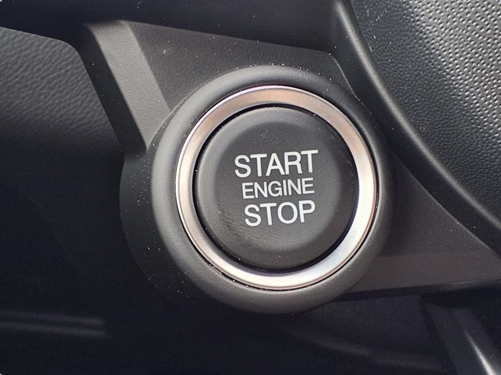 New 2026 Alfa Romeo Giulia w/ Driving Assist Package RWD image 12